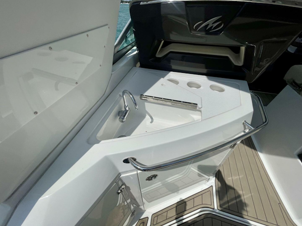 Monterey-335 Sport Yacht 2016 -Miami-Florida-United States-3735489