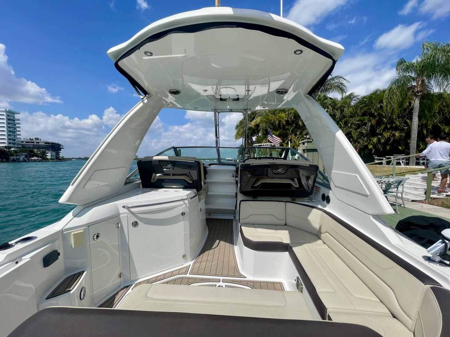 Monterey-335 Sport Yacht 2016 -Miami-Florida-United States-3735475 | Thumbnail