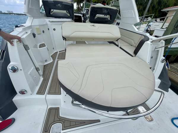 Monterey-335 Sport Yacht 2016 -Miami-Florida-United States-3735476