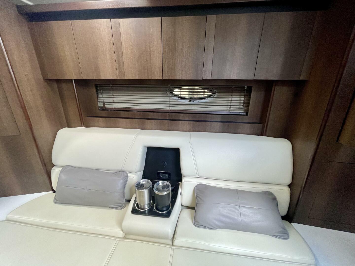 Monterey-335 Sport Yacht 2016 -Miami-Florida-United States-3735498 | Thumbnail