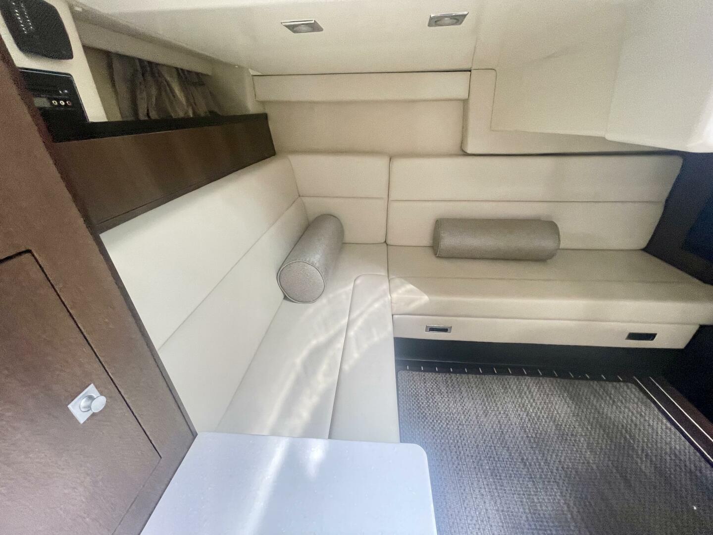 Monterey-335 Sport Yacht 2016 -Miami-Florida-United States-3735499 | Thumbnail