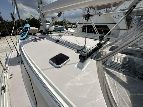 Catalina-440 Deck Salon 2008-Sea Sloth Stuart-Florida-United States-3735633