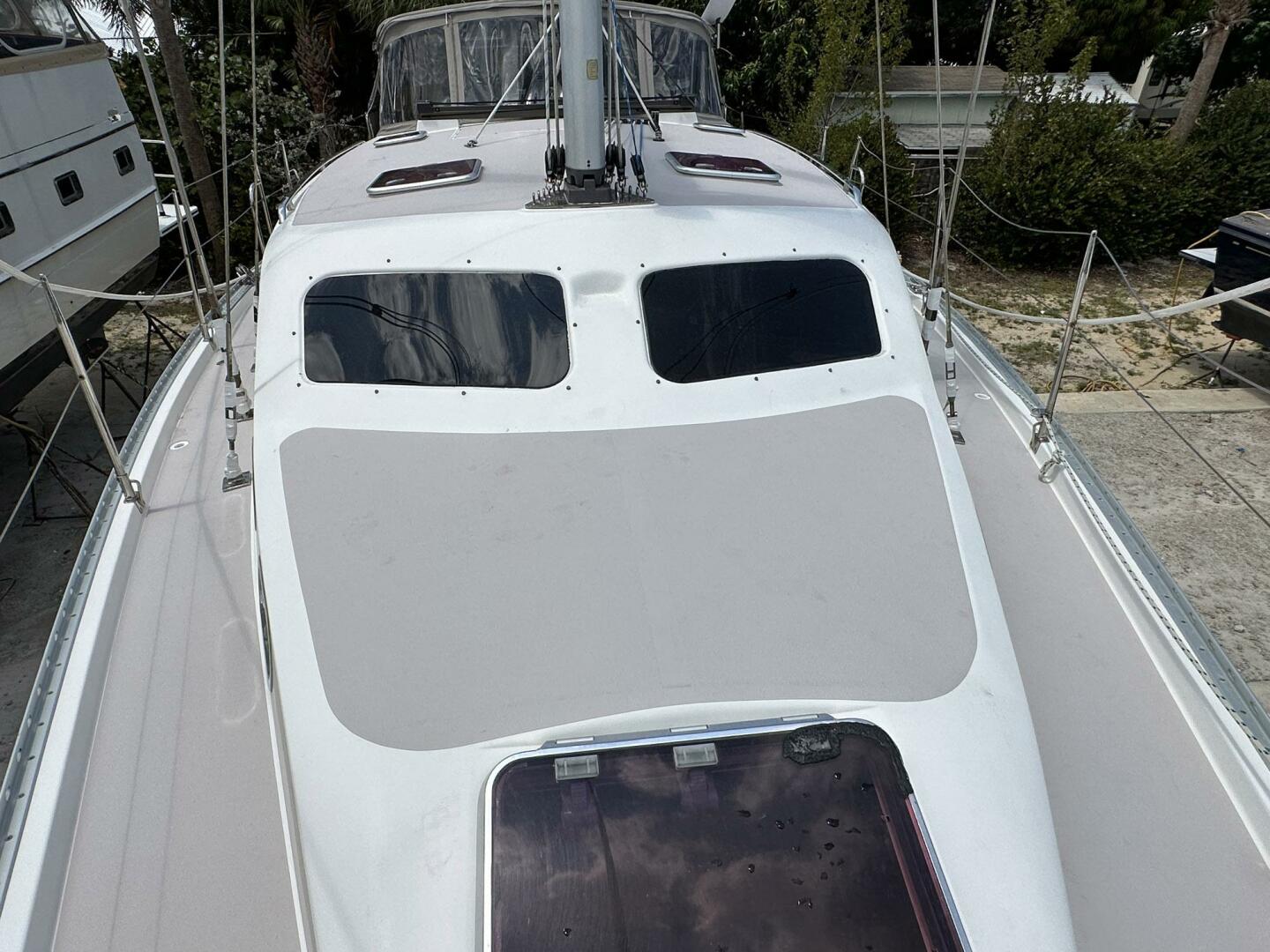 Catalina-440 Deck Salon 2008-Sea Sloth Stuart-Florida-United States-3735621 | Thumbnail