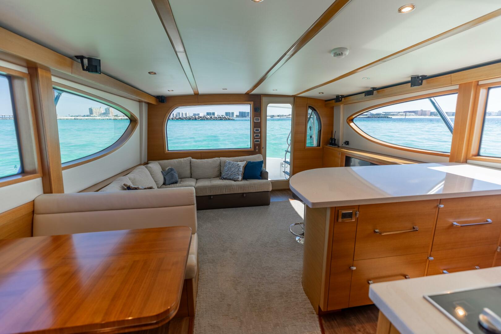 Hatteras-GT60 2016-KNOT on CALL Destin-Florida-United States-2016 Hatteras GT60  KNOT ON CALL  Salon 4-3858104 | Thumbnail