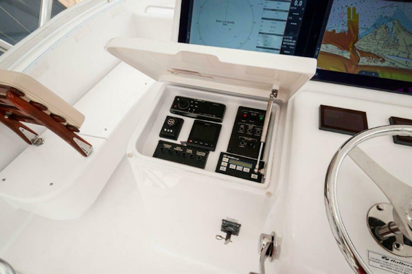 Hatteras-GT60 2016-KNOT on CALL Destin-Florida-United States-2016 Hatteras GT60  KNOT ON CALL  Helm 5-3748492