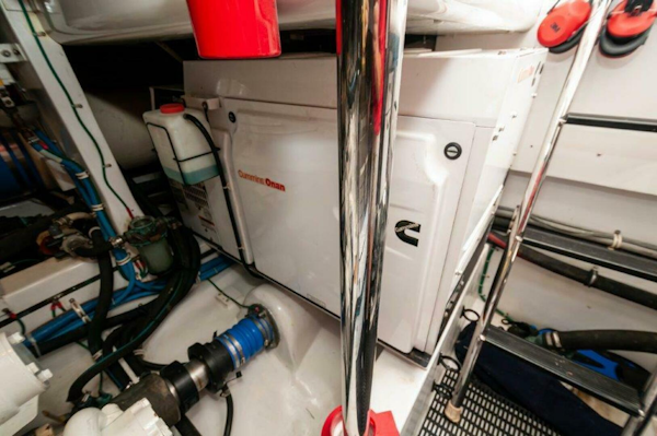 Hatteras-GT60 2016-KNOT on CALL Destin-Florida-United States-2016 Hatteras GT60  KNOT ON CALL  Stbd Generator-3748499