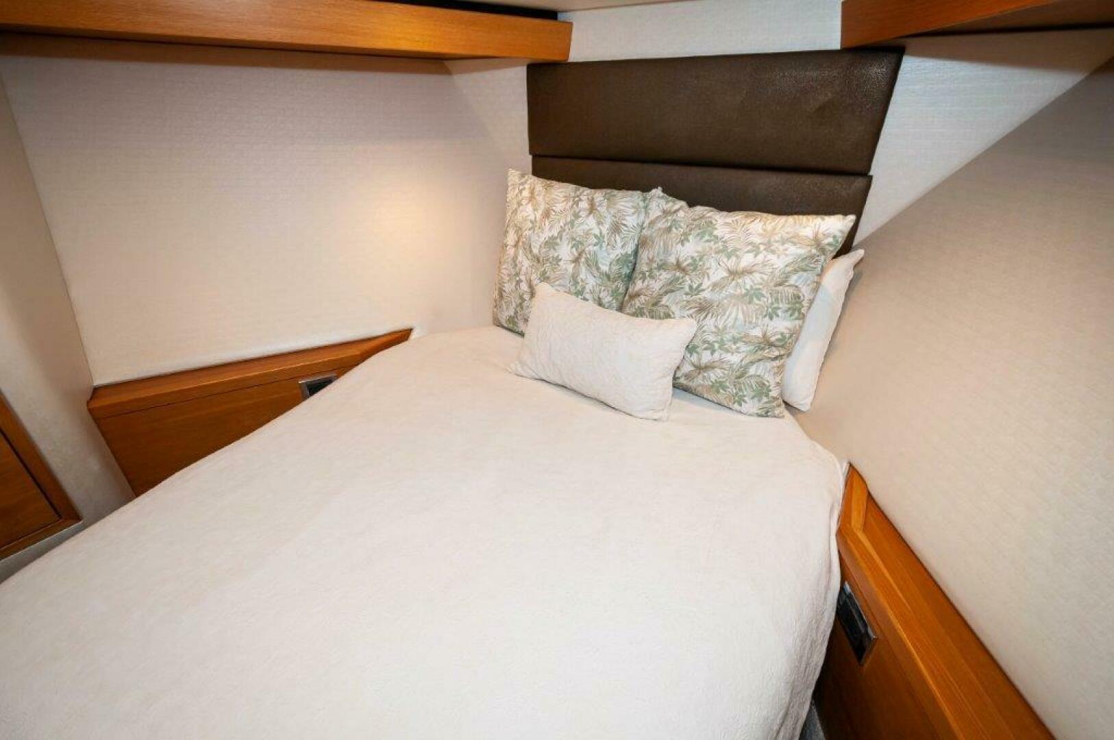 Hatteras-GT60 2016-KNOT on CALL Destin-Florida-United States-2016 Hatteras GT60  KNOT ON CALL  VIP SR-3748480 | Thumbnail