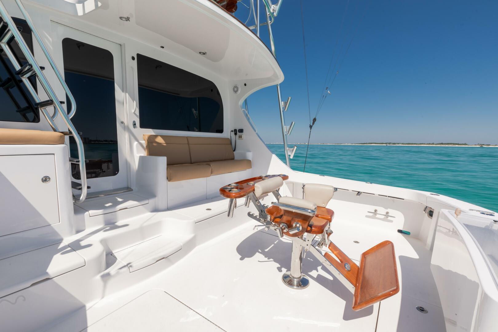 Hatteras-GT60 2016-KNOT on CALL Destin-Florida-United States-2016 Hatteras GT60  KNOT ON CALL  Cockpit 2-3858035 | Thumbnail