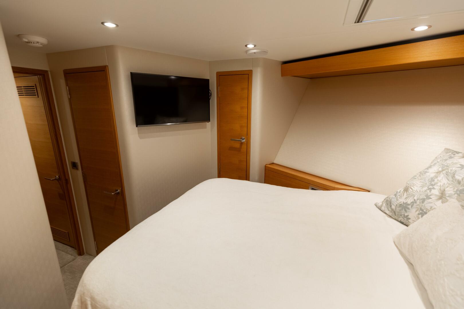 Hatteras-GT60 2016-KNOT on CALL Destin-Florida-United States-2016 Hatteras GT60  KNOT ON CALL  VIP Stateroom 1-3858118 | Thumbnail
