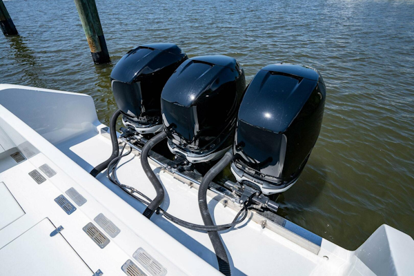 Custom Carolina-American Custom Yachts Walk Around 2009-La Condesa Stuart-Florida-United States-3745742