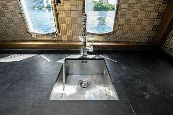 Absolute-64 2013-Blue Daksa North Miami Beach-Florida-United States-5693883