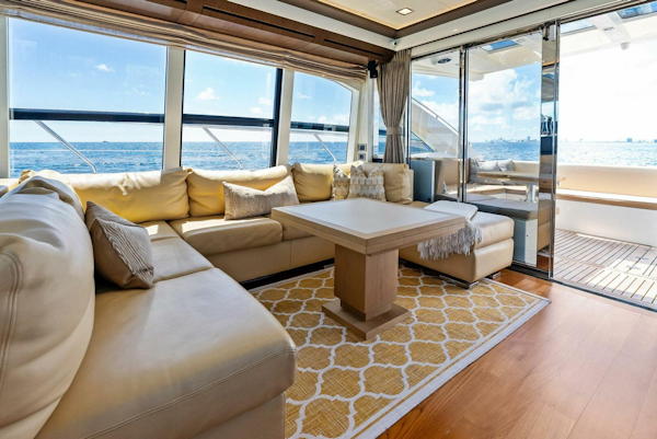 Absolute-64 2013-Blue Daksa North Miami Beach-Florida-United States-5693873