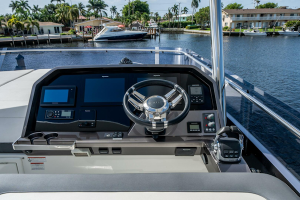Galeon-640 FLY 2019 -Pompano Beach-Florida-United States-3806633