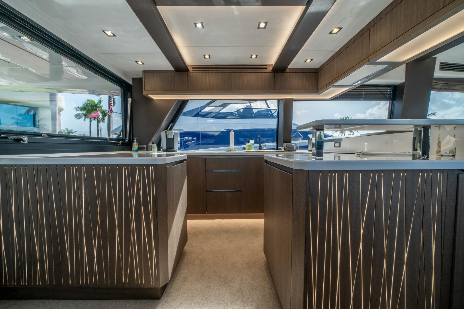 Galeon-640 FLY 2019 -Pompano Beach-Florida-United States-3806612 | Thumbnail