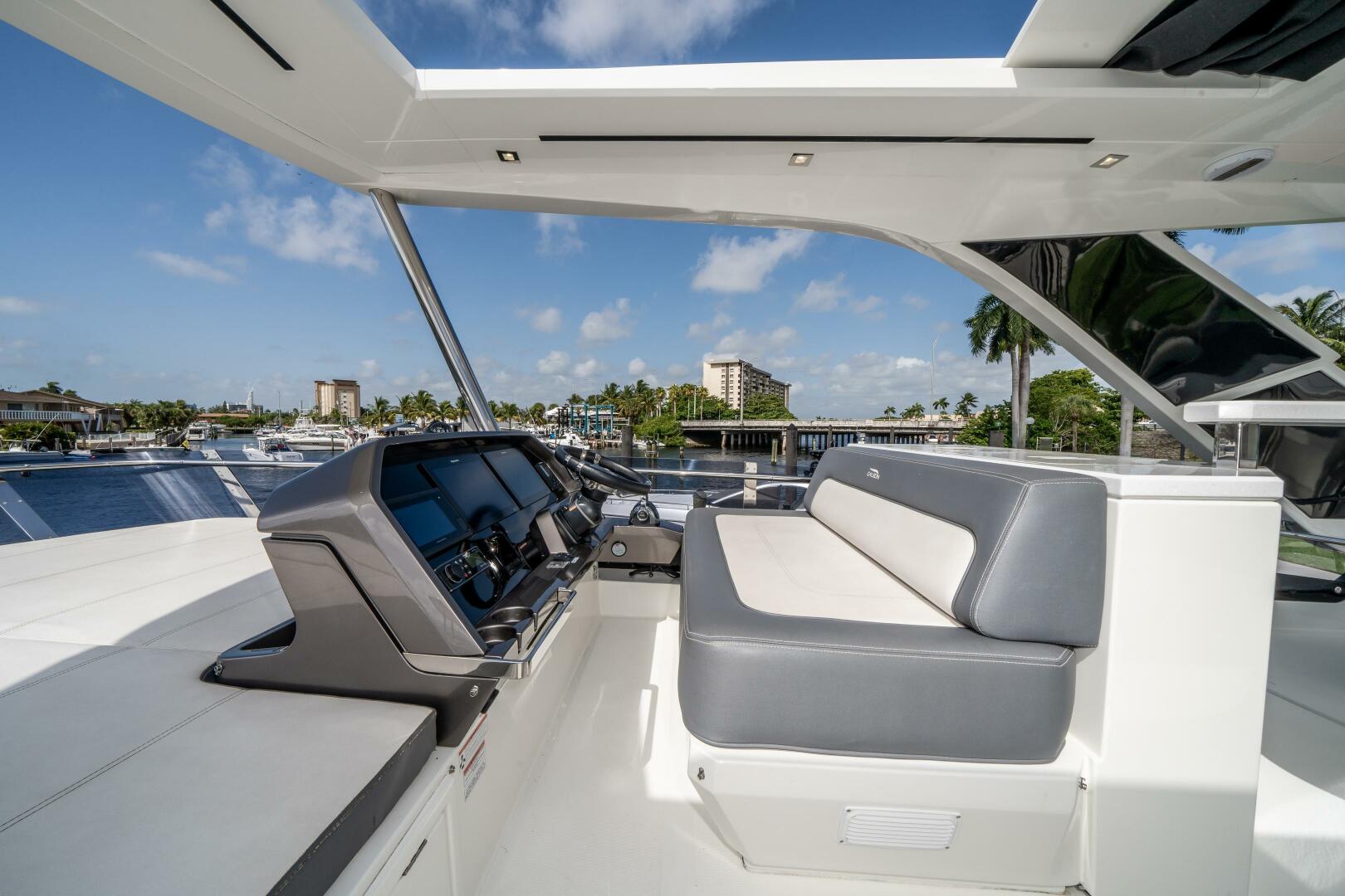 Galeon-640 FLY 2019 -Pompano Beach-Florida-United States-3806636 | Thumbnail