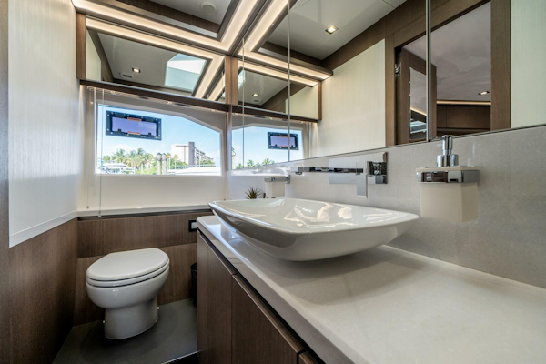 Galeon-640 FLY 2019 -Pompano Beach-Florida-United States-3806603