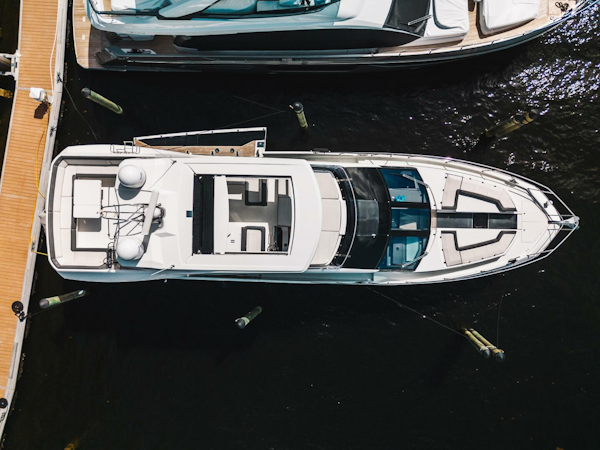 Galeon-640 FLY 2019 -Pompano Beach-Florida-United States-3806589