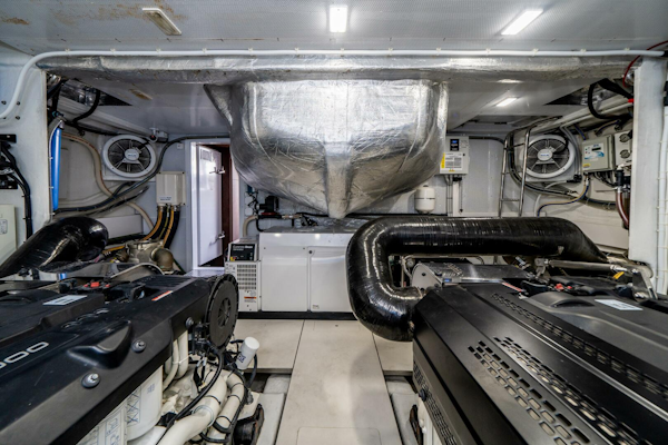 Galeon-640 FLY 2019 -Pompano Beach-Florida-United States-3806643