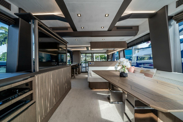 Galeon-640 FLY 2019 -Pompano Beach-Florida-United States-3806614