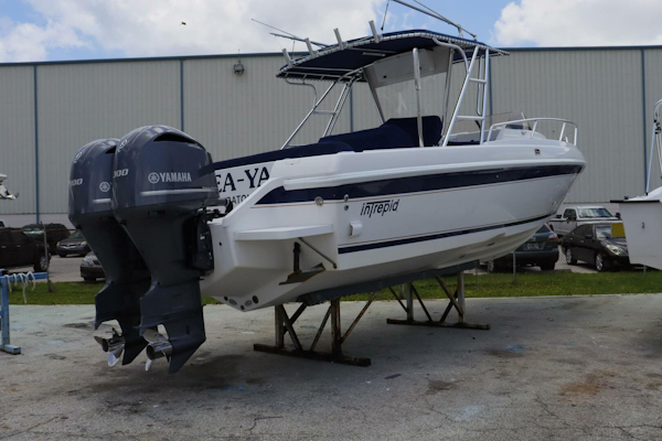 Intrepid-339 Walk Around 2001 -Hypoluxo-Florida-United States-3791099