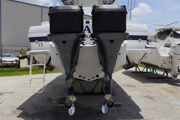 Intrepid-339 Walk Around 2001 -Hypoluxo-Florida-United States-3791100