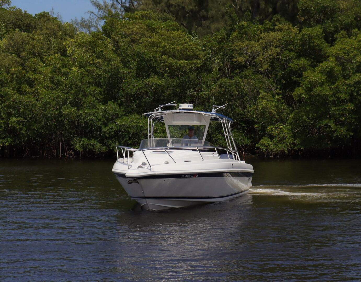 Intrepid-339 Walk Around 2001 -Hypoluxo-Florida-United States-3791074 | Thumbnail