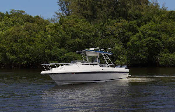 Intrepid-339 Walk Around 2001 -Hypoluxo-Florida-United States-3791075