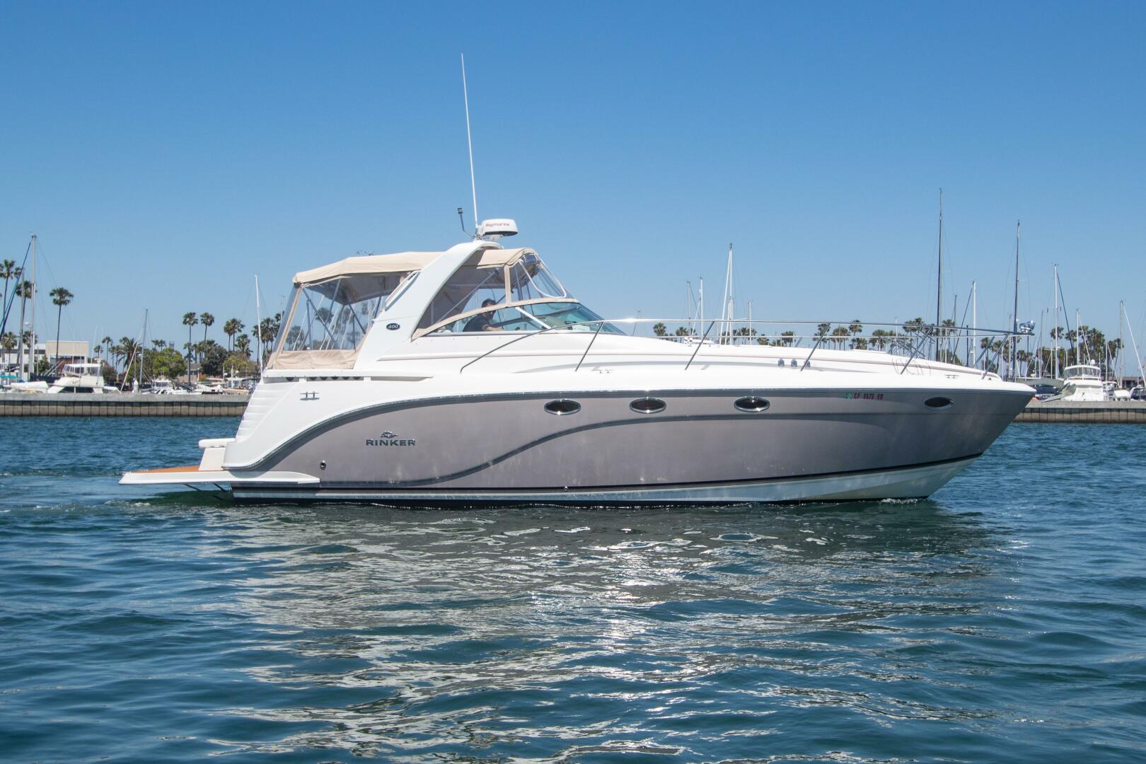 Rinker-40 Express Cruiser 2008-No Name Huntington Beach-California-United States-2008 Rinker 40 Express Cruiser-3799662 | Thumbnail