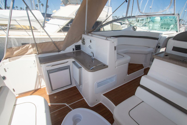Rinker-40 Express Cruiser 2008-No Name Huntington Beach-California-United States-2008 Rinker 40 Express Cruiser-3799758