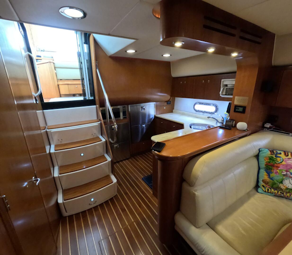 Tiara Sport-5200 Sovran Salon 2004 -Fort Lauderdale-Florida-United States-3808997