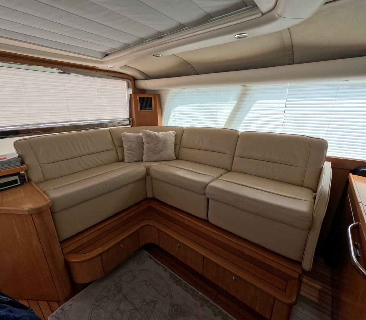 Tiara Sport-5200 Sovran Salon 2004 -Fort Lauderdale-Florida-United States-3808990 | Thumbnail