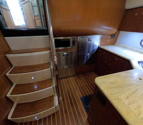 Tiara Sport-5200 Sovran Salon 2004 -Fort Lauderdale-Florida-United States-3809000