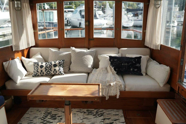 Custom-Lake Union Dry Dock & Machinery Co. Dreamboat 1929-Vagabond Bainbridge Island-Washington-United States-Salon Settee-3813392