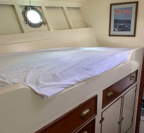 Custom-Lake Union Dry Dock & Machinery Co. Dreamboat 1929-Vagabond Bainbridge Island-Washington-United States-Forward Bunk-3813408