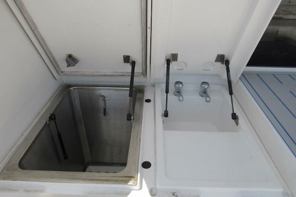 Bertram-390 Convertible 2001-Knot On Call Daytona Beach-Florida-United States-3816286