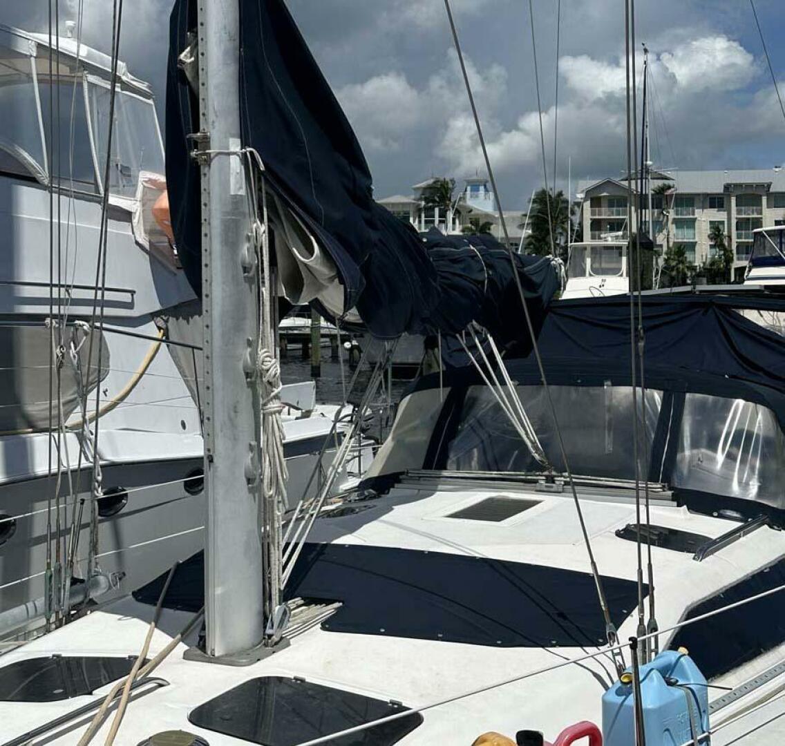 Hunter-40.5 Legend 1993-Lady Fio Stuart-Florida-United States-3819317 | Thumbnail