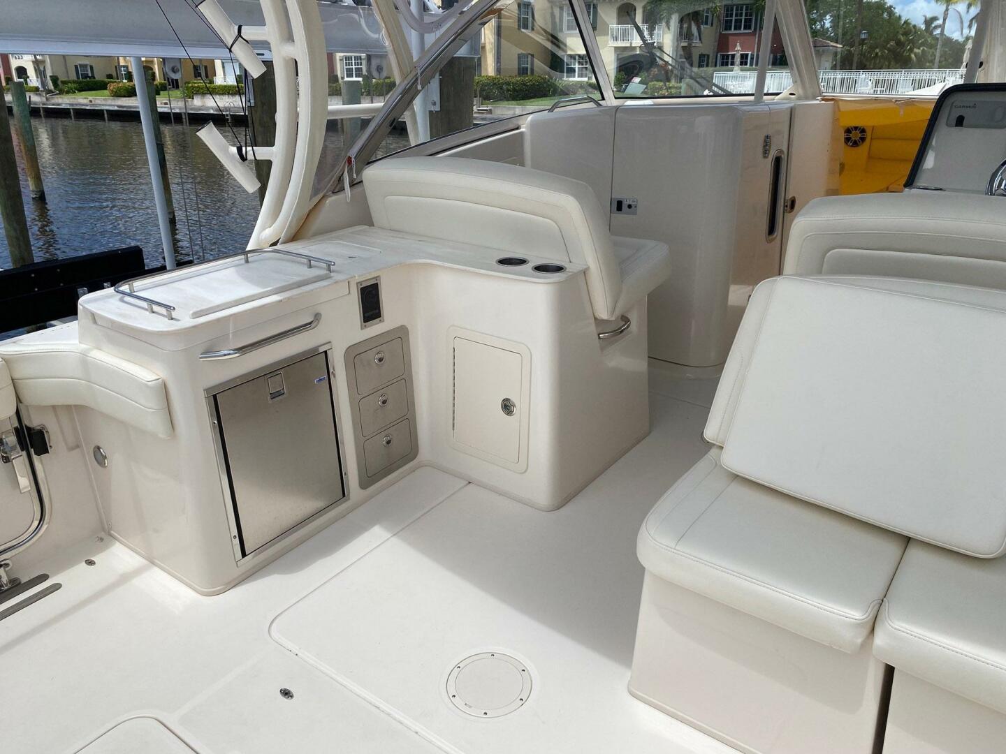 Grady-White-Freedom 325 2022-Eclipse Vero Beach-Florida-United States-3824330 | Thumbnail