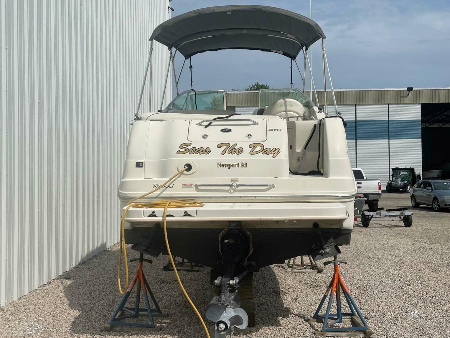 Sea Ray-240 Sundancer 2004-Seas The Day Wickford-Rhode Island-United States-Stern View-3838657 | Thumbnail