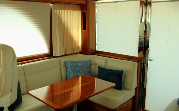 Sabre-45 Salon Express 2018-Ciel Bleu Venice-Florida-United States-Salon Aft Starboard-3841402