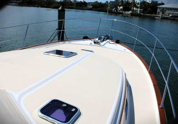 Sabre-45 Salon Express 2018-Ciel Bleu Venice-Florida-United States-Foredeck-3838934