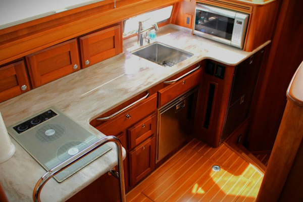 Sabre-45 Salon Express 2018-Ciel Bleu Venice-Florida-United States-Galley From Helm Area-3838937