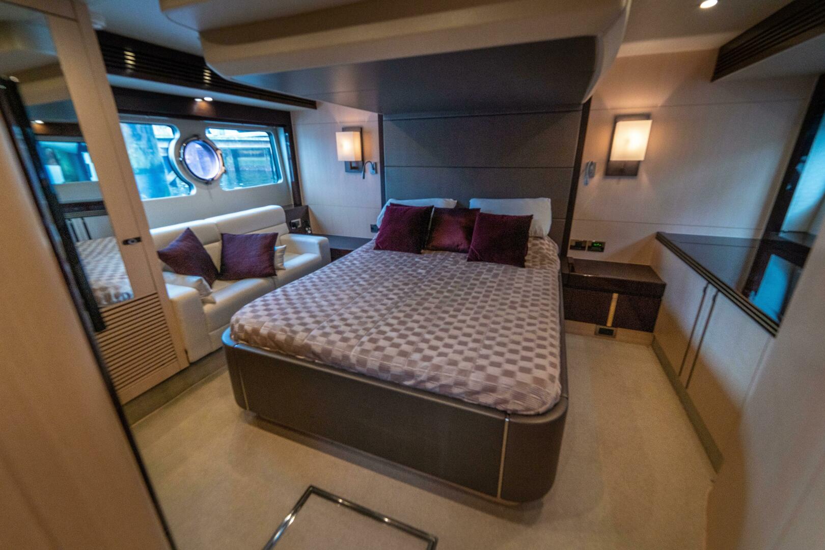 Sunseeker 2016 -Miami-Florida-United States-3855077 | Thumbnail