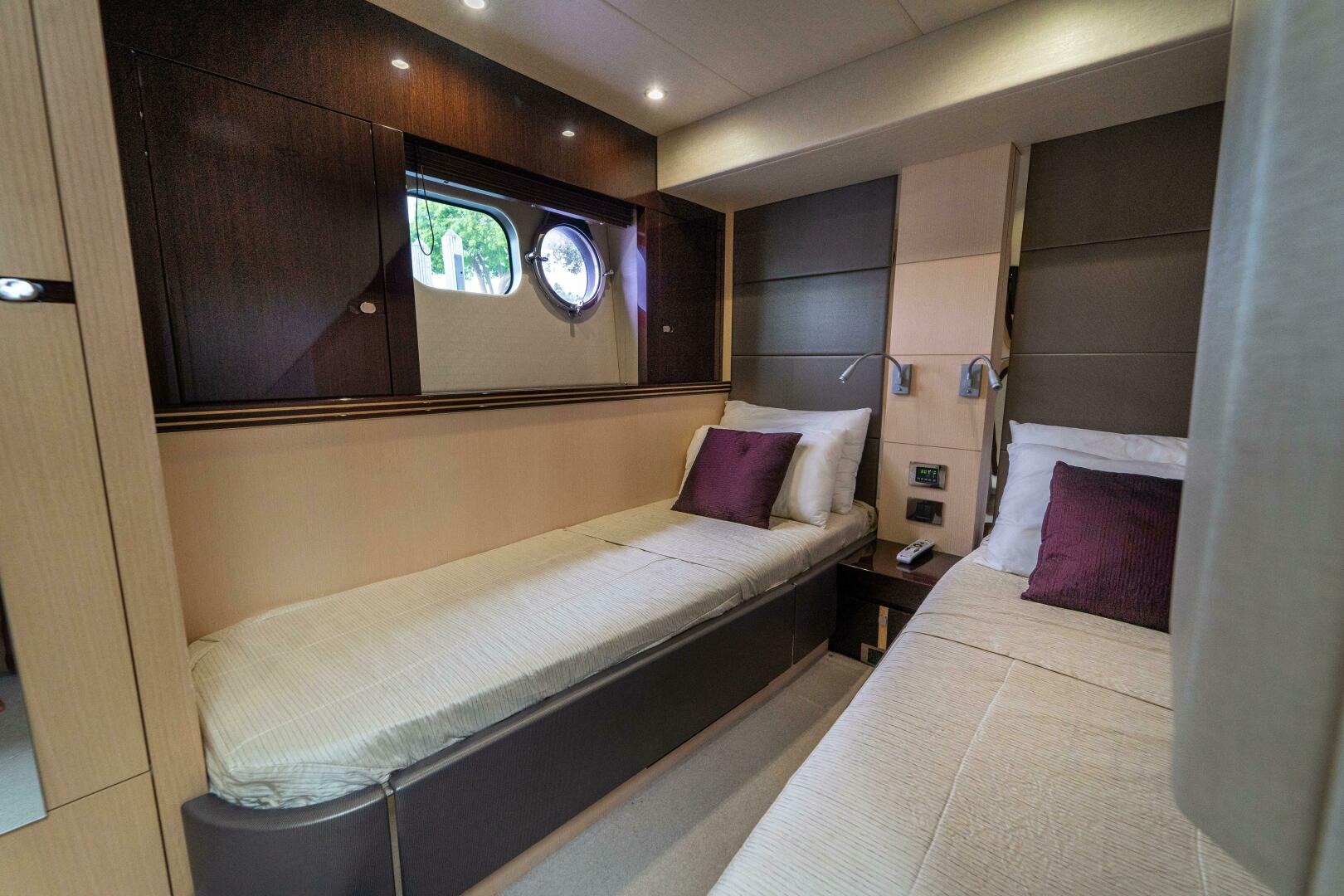 Sunseeker 2016 -Miami-Florida-United States-3855103 | Thumbnail