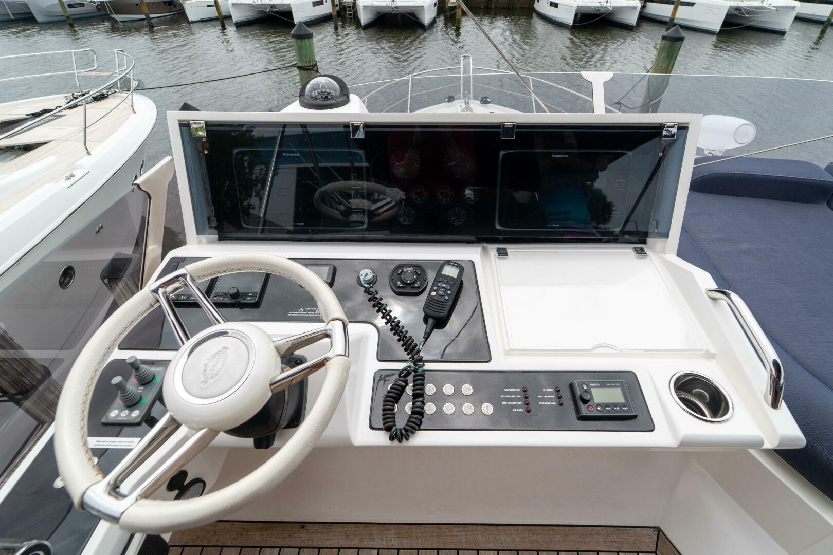 Sunseeker 2016 -Miami-Florida-United States-3854996 | Thumbnail