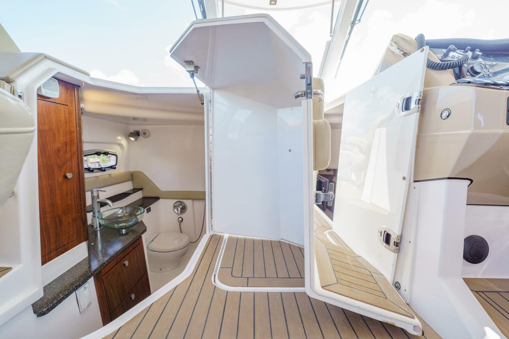 Floe Craft-Afina 3950 2017-F-4 Phantom Palm Beach Gardens-Florida-United States-3870391 | Thumbnail