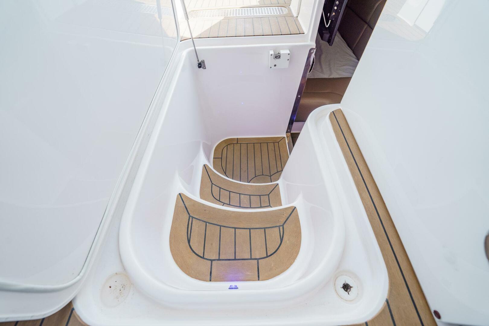 Floe Craft-Afina 3950 2017-F-4 Phantom Palm Beach Gardens-Florida-United States-3870392 | Thumbnail