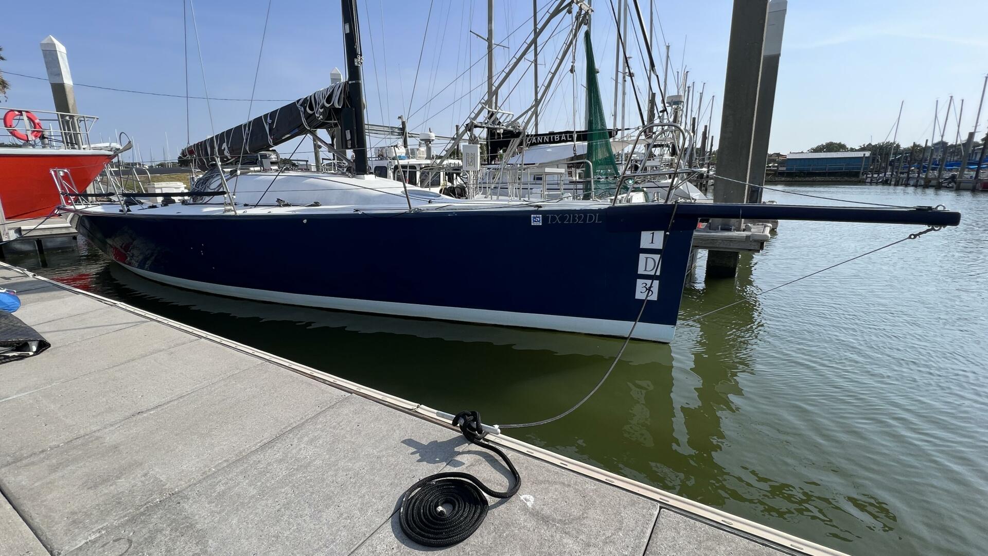 Carroll-1D35 One Design 35 1998-Deja Vu Houston-Texas-United States-Bow Starboard-3862416 | Thumbnail