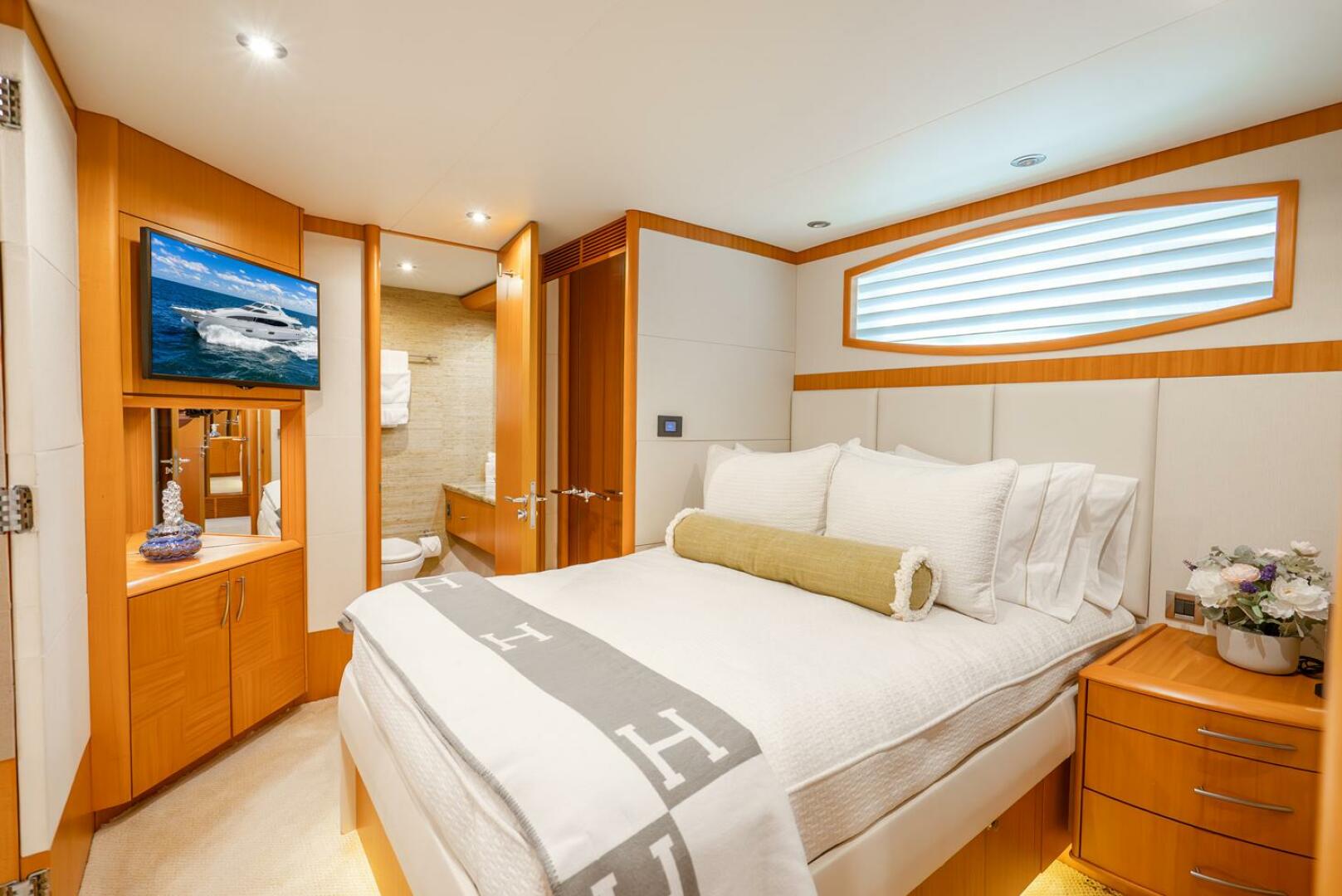 Lazzara Yachts-116 2008-Serenity Palm Beach-Florida-United States-5744121 | Thumbnail
