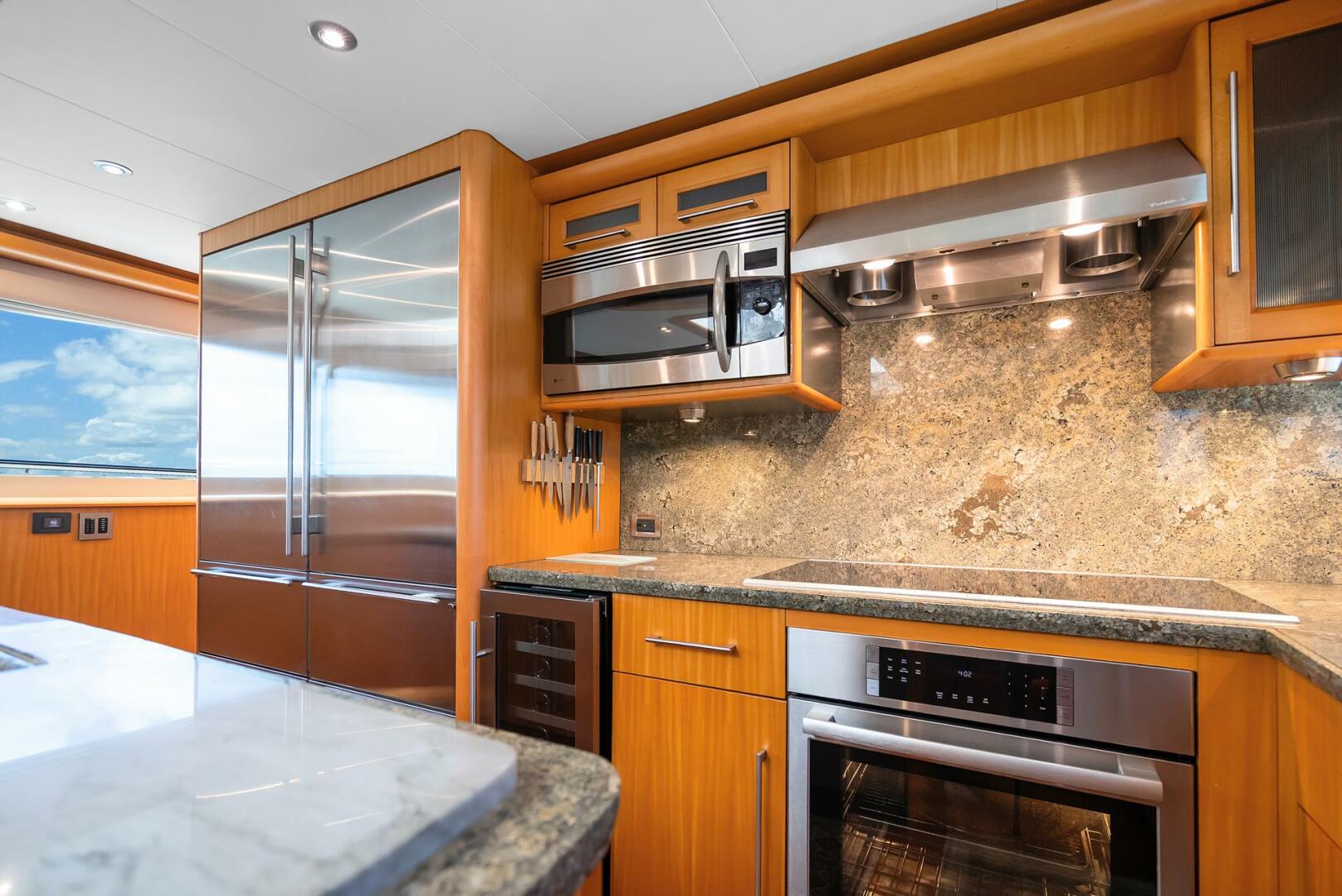 Lazzara Yachts-116 2008-Serenity Palm Beach-Florida-United States-5744160 | Thumbnail