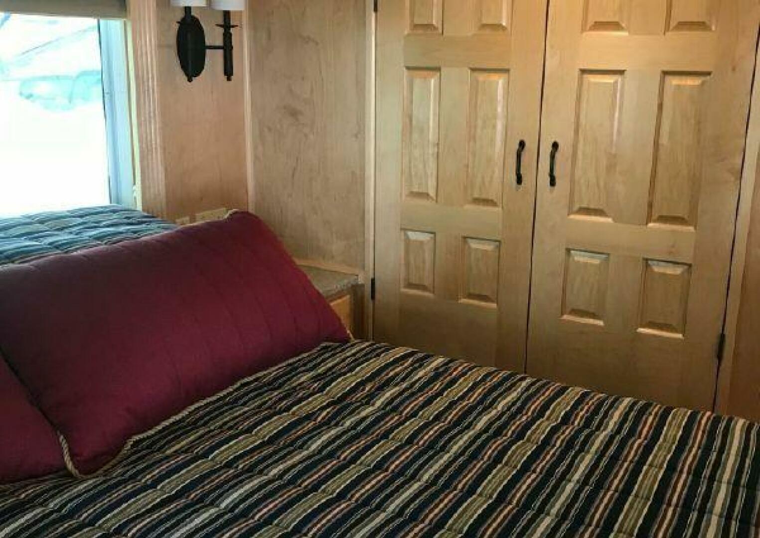 Sumerset-Houseboat 2017-St. Somewhere Chestertown-Maryland-United States-3889464 | Thumbnail
